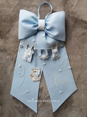 Panni stesi con leone