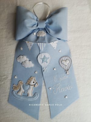 Cavalluccio e mongolfiere azzurro