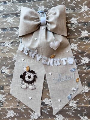 Benvenuto leone boho. Fiocco nascita lino tortora