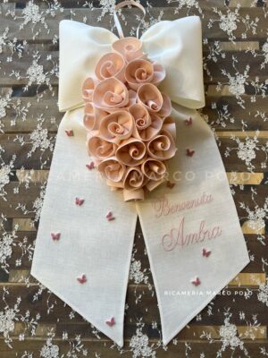 Fiocco nascita lino panna cascata di rose