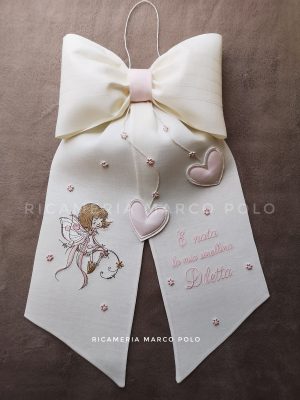 Fatina dei fiori con cuori cipria