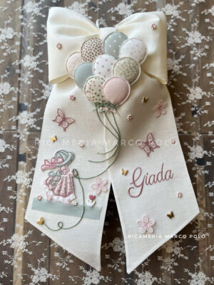 Bimba con cappello lino panna