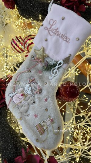 Bimba con cane, Calza Natalizia panna e rosa